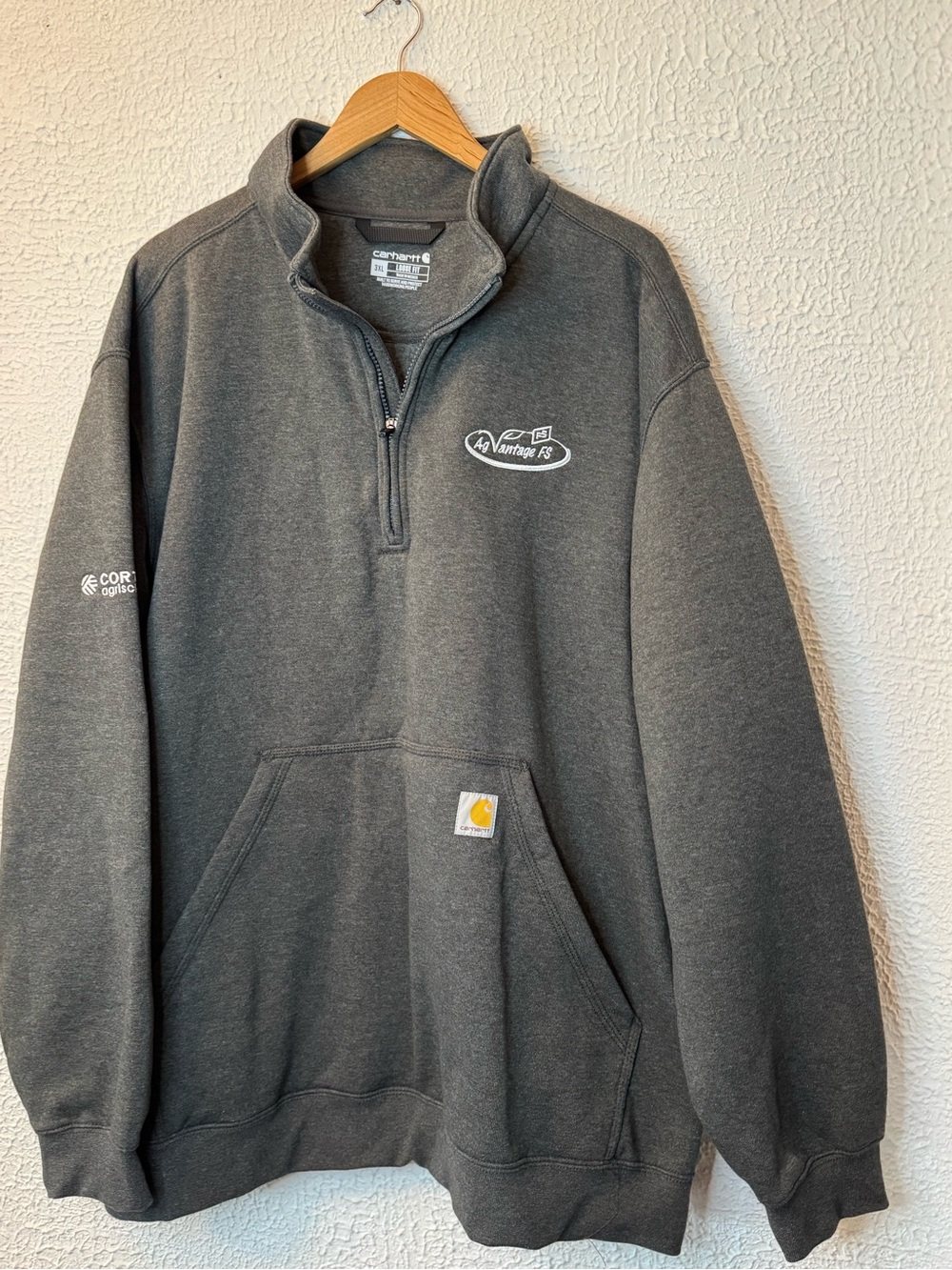 Carhartt Men’s Charcoal Gray Half-Zip Pullover Sweatshirt